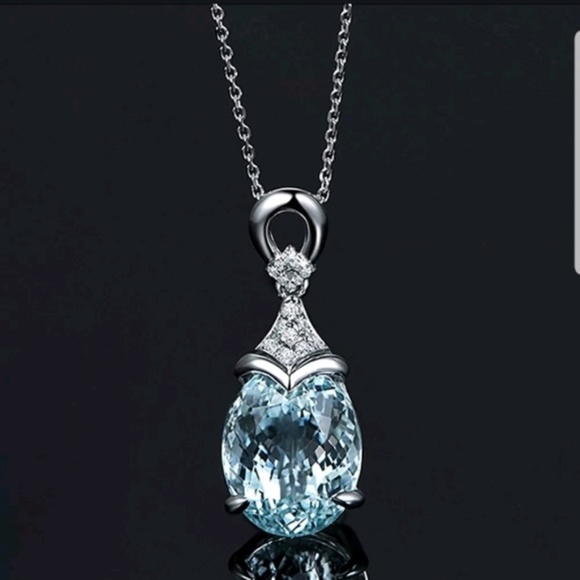 Jewelry - Beautiful Blue  Aquamarine Necklace